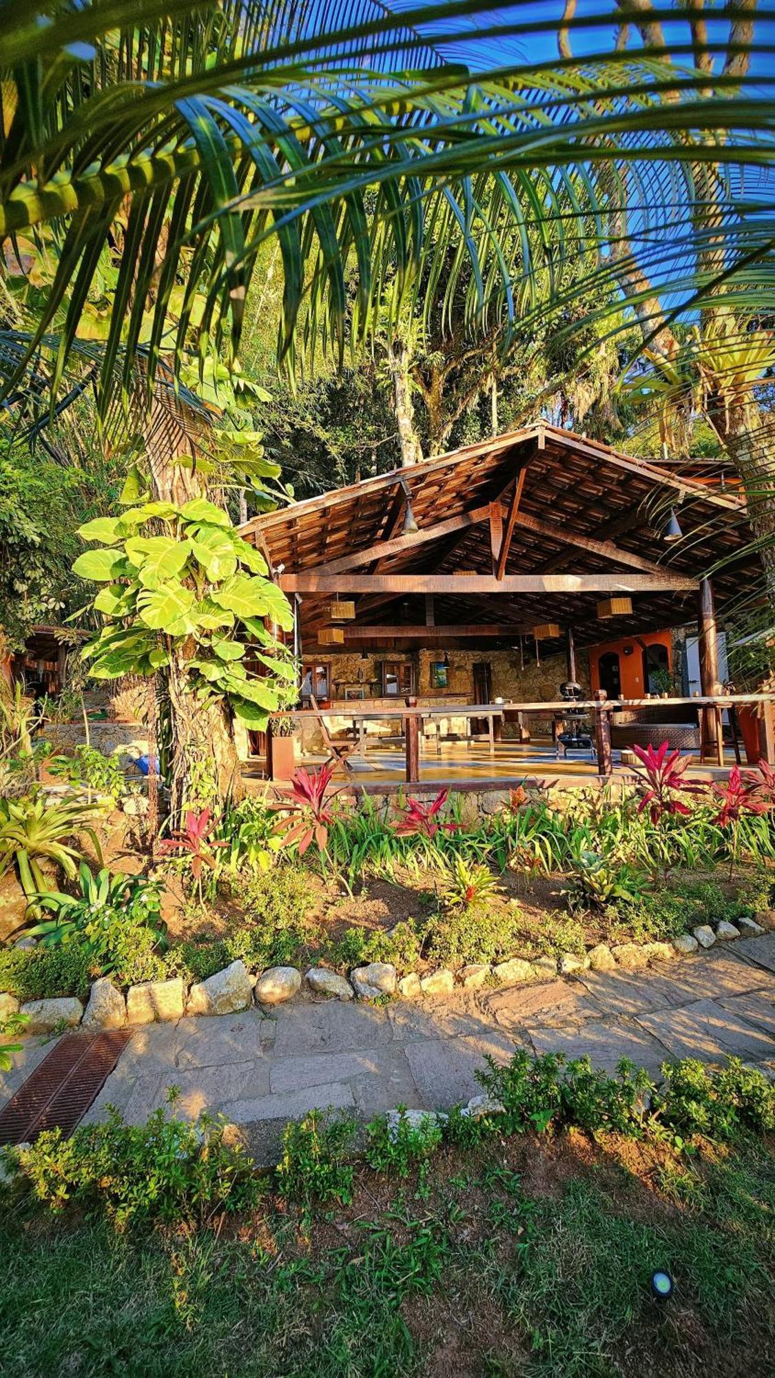 Casa Da Ilha & 4* Vila do Abraao