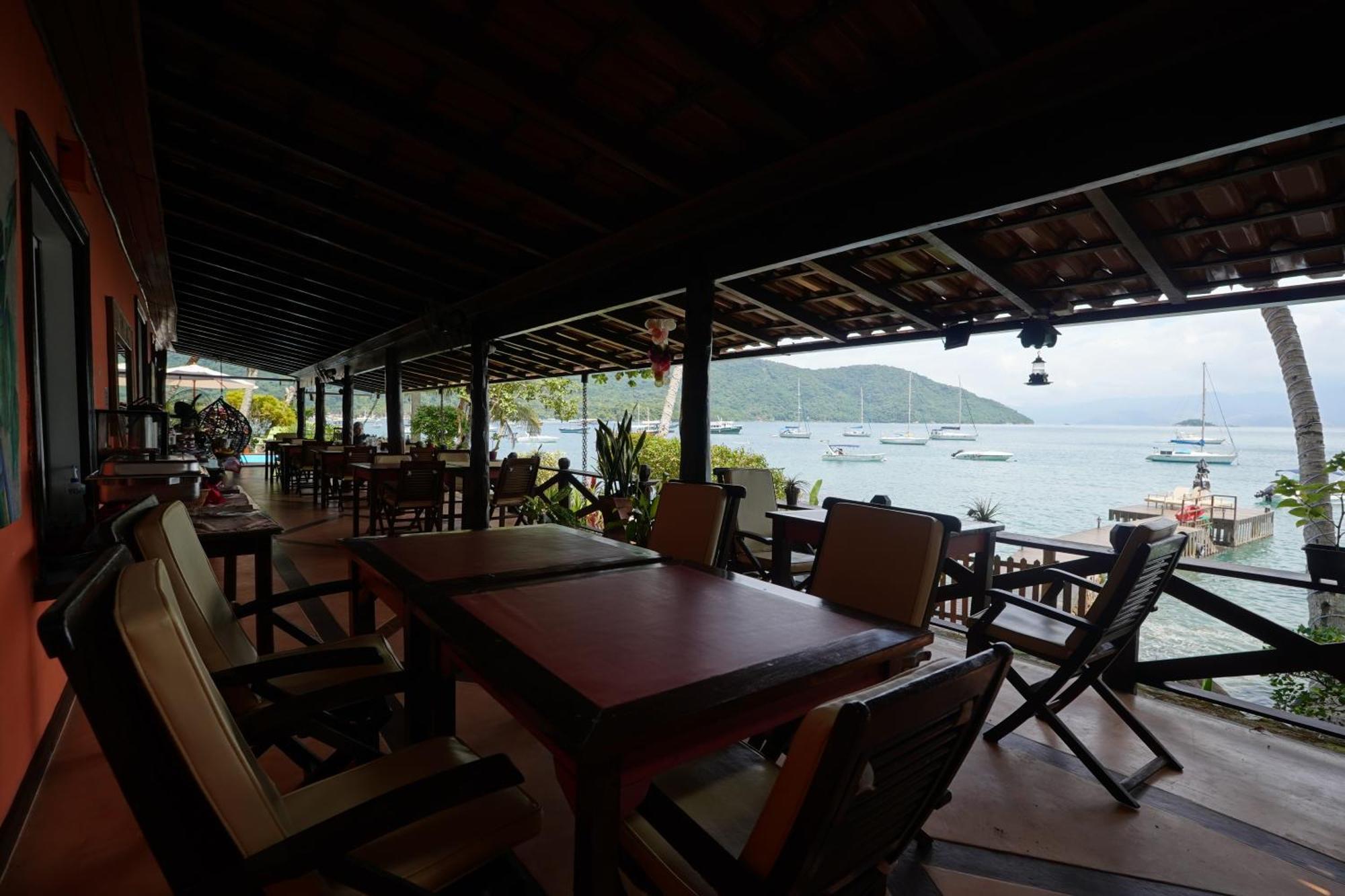 Casa Da Ilha & Vila do Abraao