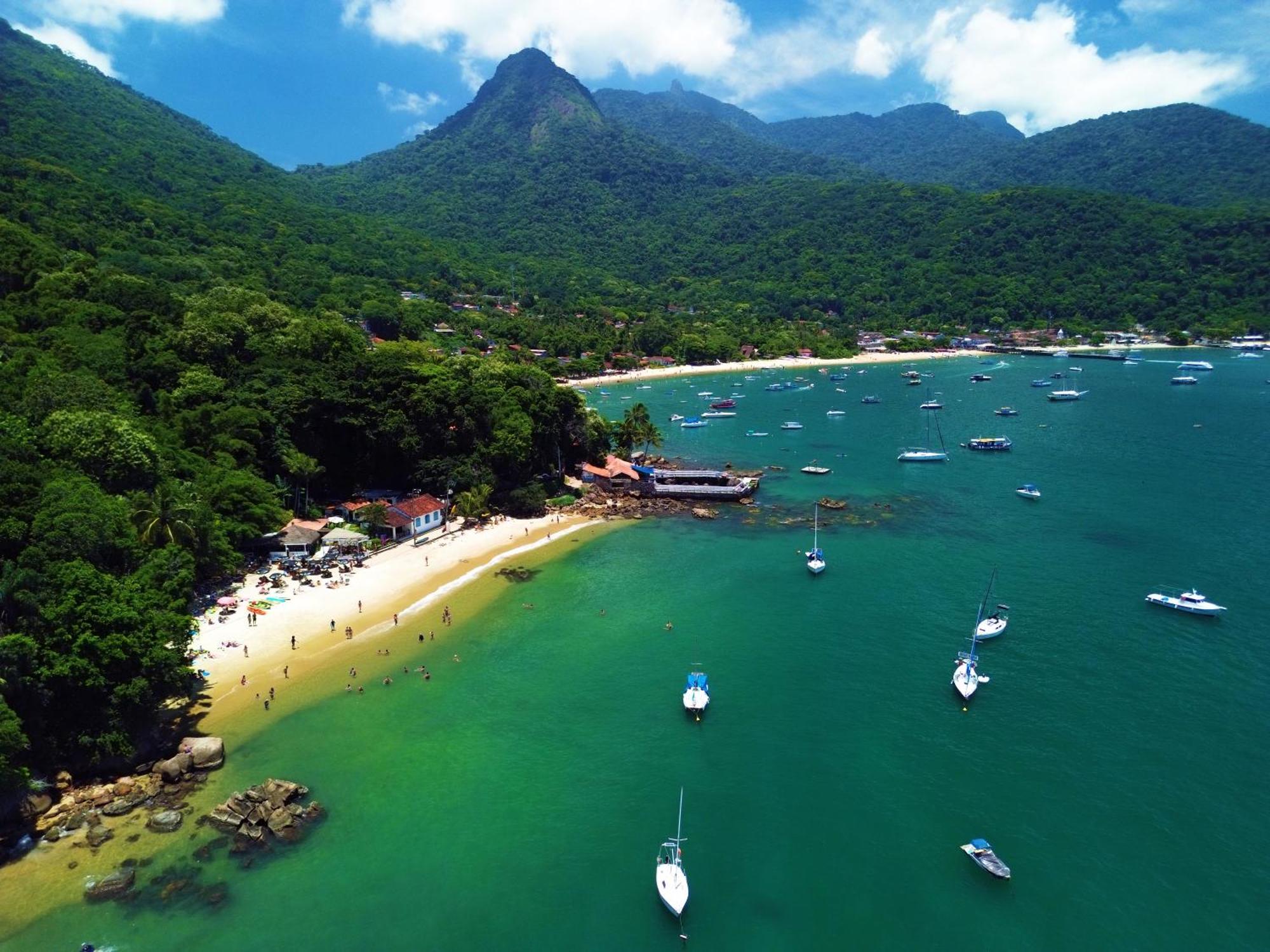 Casa Da Ilha & Vila do Abraao