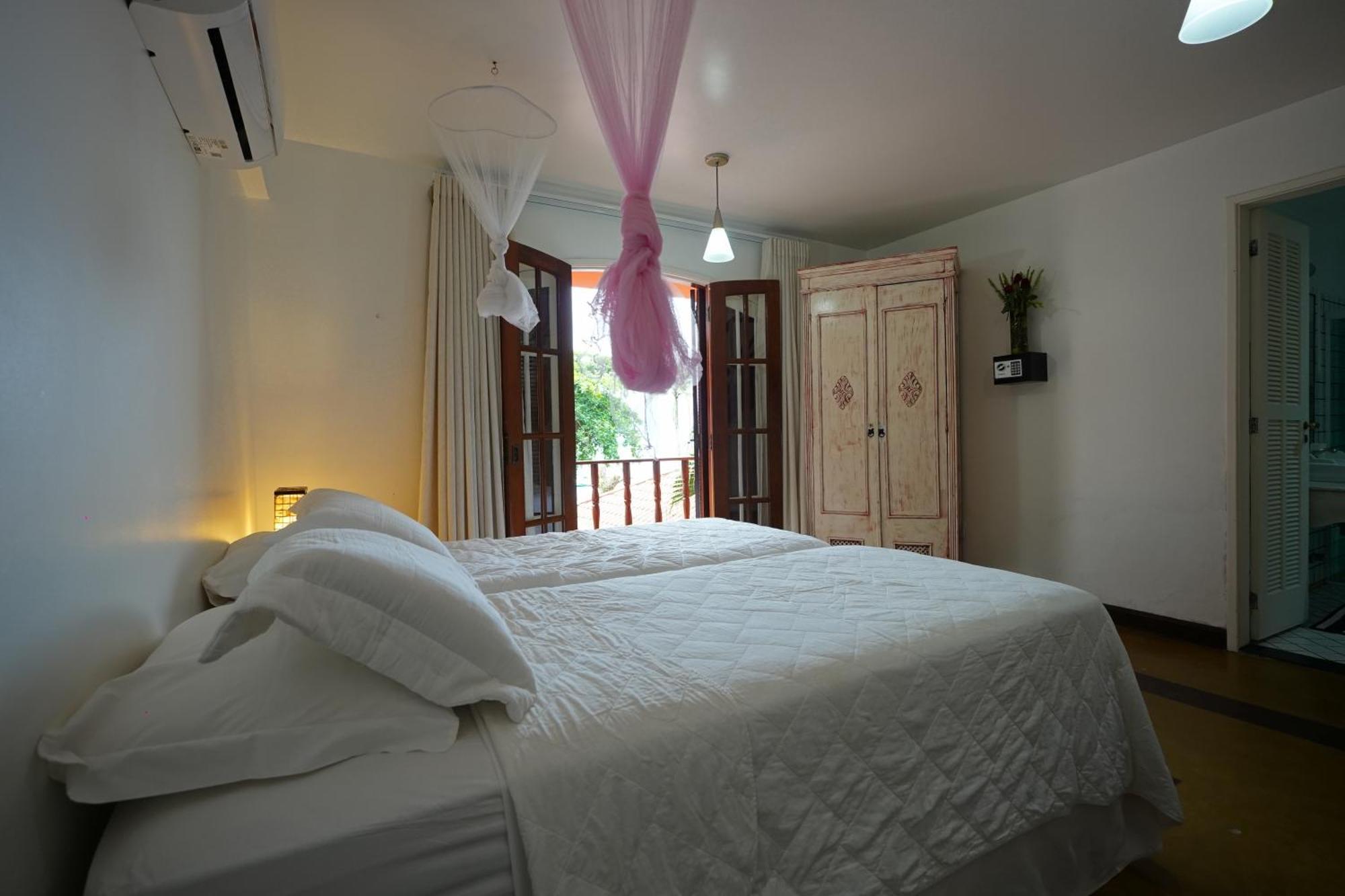 Casa Da Ilha & Vila do Abraao